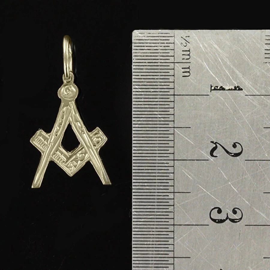 Hallmarked 9ct Gold Masonic Square And Compass Pendant 5 Hallmarked 9ct Gold Masonic Square And Compass Pendant - Image 3