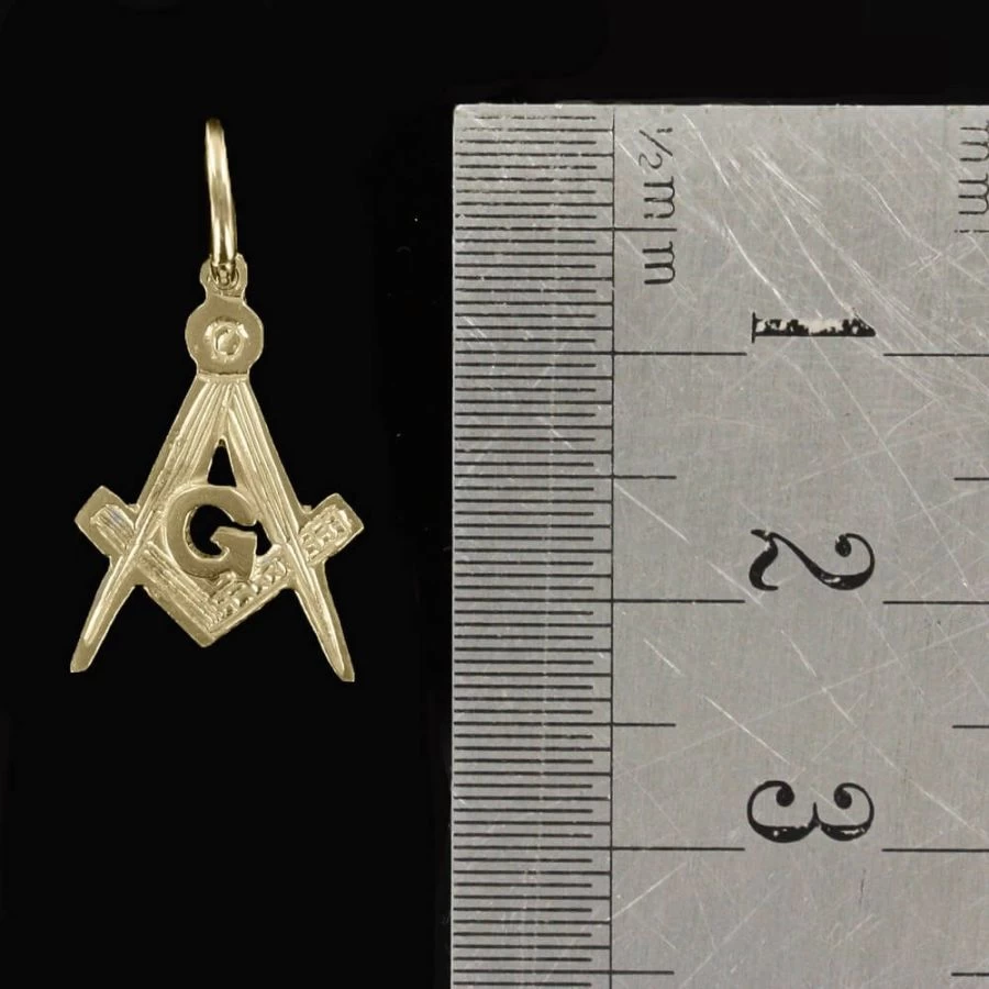 Hallmarked 9ct Gold Masonic Square And Compass Pendant 6 Hallmarked 9ct Gold Masonic Square And Compass Pendant - Image 4