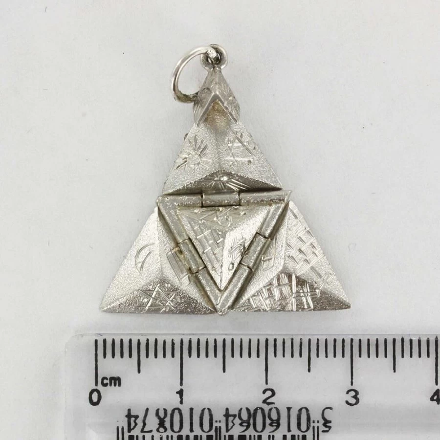 Solid Silver Masonic Pyramid Pendant 8 Solid Silver Masonic Pyramid Pendant - Image 6