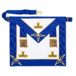 Craft Provincial Undress Lambskin Apron With Levels